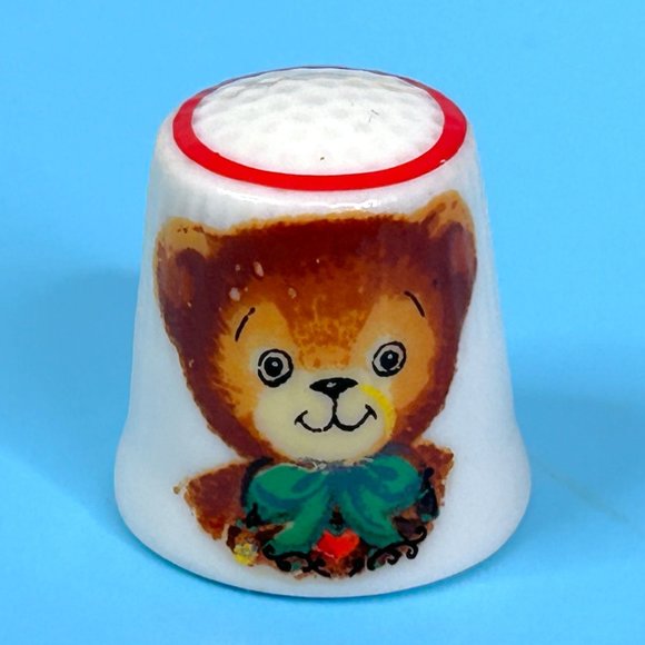 Vintage Reutter Germany Baby Bear Porcelain‎ Thimble - Picture 1 of 5